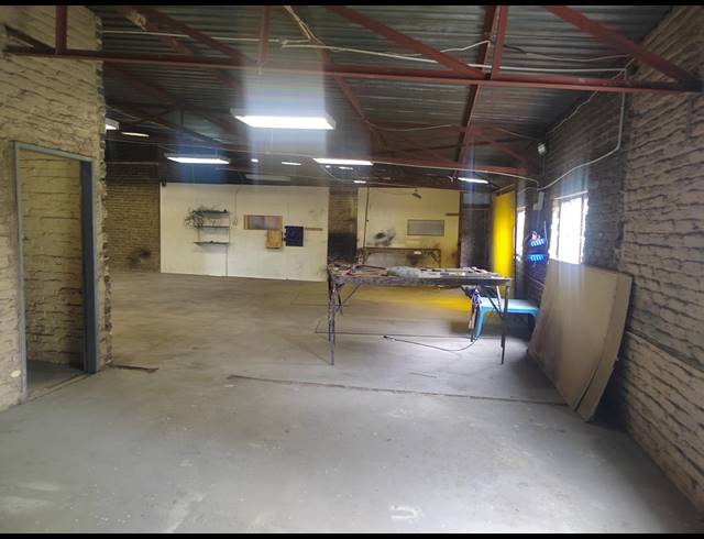 160M² WAREHOUSE TO LET IN DELPORTON